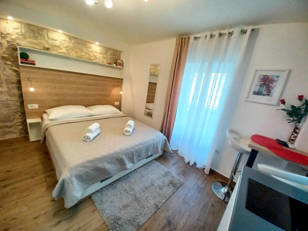 Studio Apartmani Pomalo/ Take It Easy Split Bagian luar foto