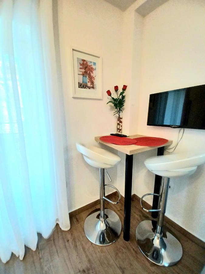 Studio Apartmani Pomalo/ Take It Easy Split Bagian luar foto